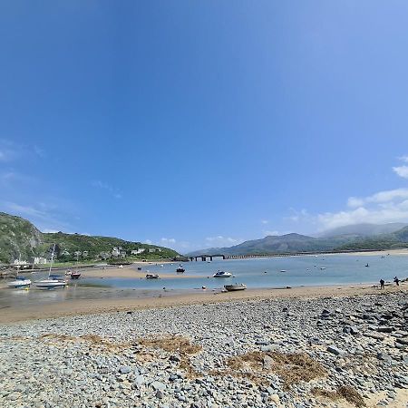 Luxury 4 Bedroom Seaside Apartment - Glan Y Werydd House 巴茅思 外观 照片