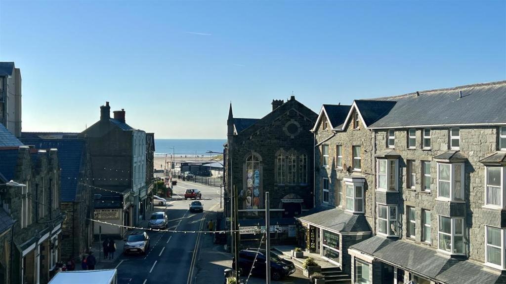 Luxury 4 Bedroom Seaside Apartment - Glan Y Werydd House 巴茅思 外观 照片